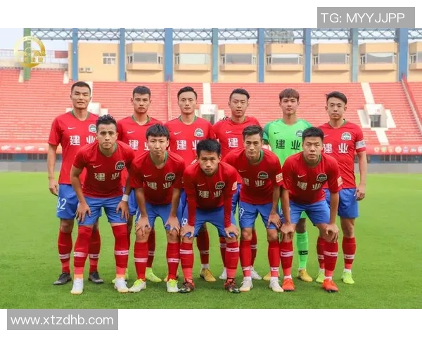 建业与重庆斯威激战正酣比分悬念迭起谁能笑到最后